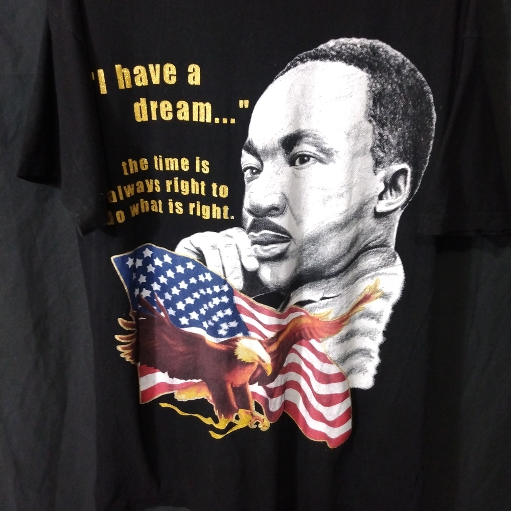 Sun Wear Martin Luther King Black Tee